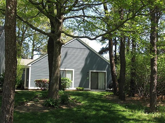 2nd image of 44 Susanna Drive #42