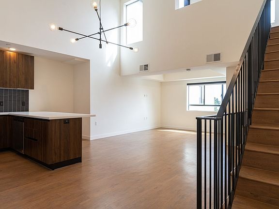 3rd image of 4505 S Slauson Ave #317