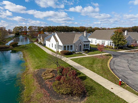 3rd image of 5989 Poplar Ridge Dr #42