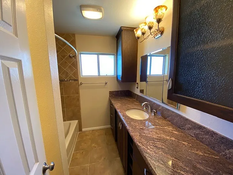 8041 Worthy Dr — Photo 7