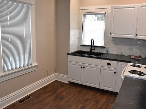 3rd image of 751 N Main St #751.5
