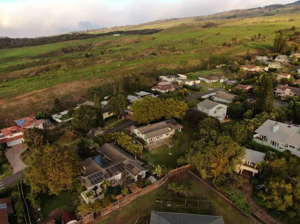 42 Ka Dr, Kula, HI 96790