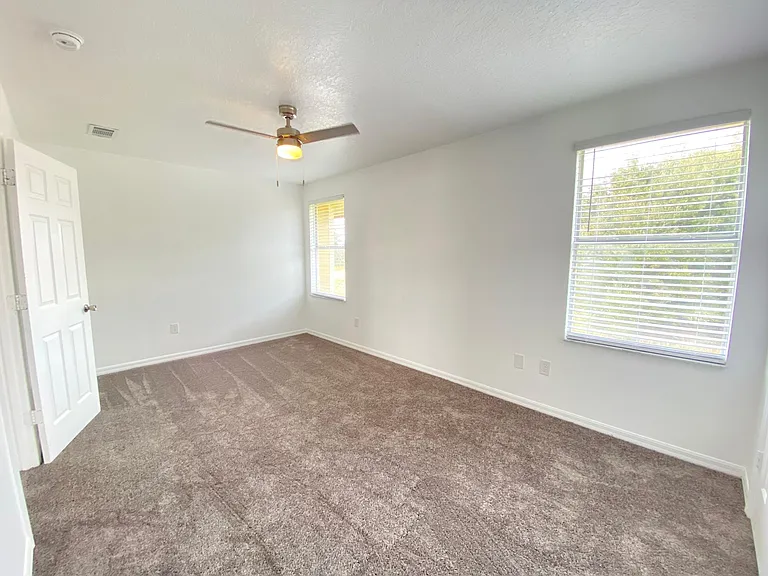 1130 Washington Palm Loop — Photo 6