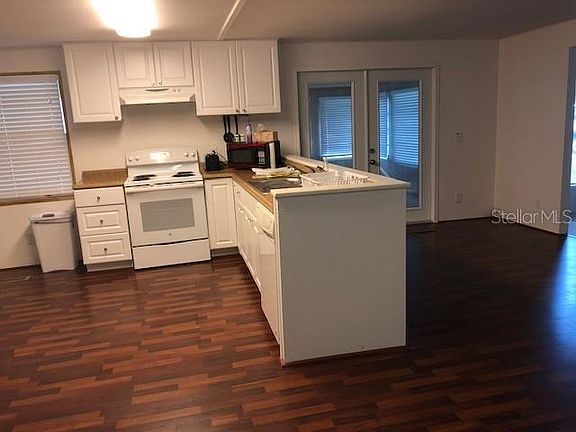 3rd image of 107 N Timber Trl