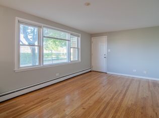 12909 S Page St #1S, Blue Island, IL 60406