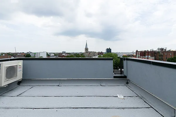 Rented by Nooklyn NYC LLC | media 45