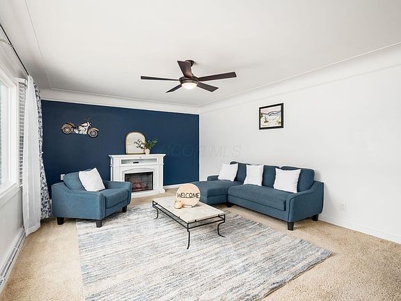 3rd image of 463 Siesta Dr