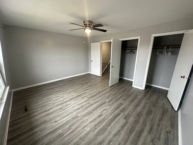 1529 Sheffield Ave #1529 — Photo 11