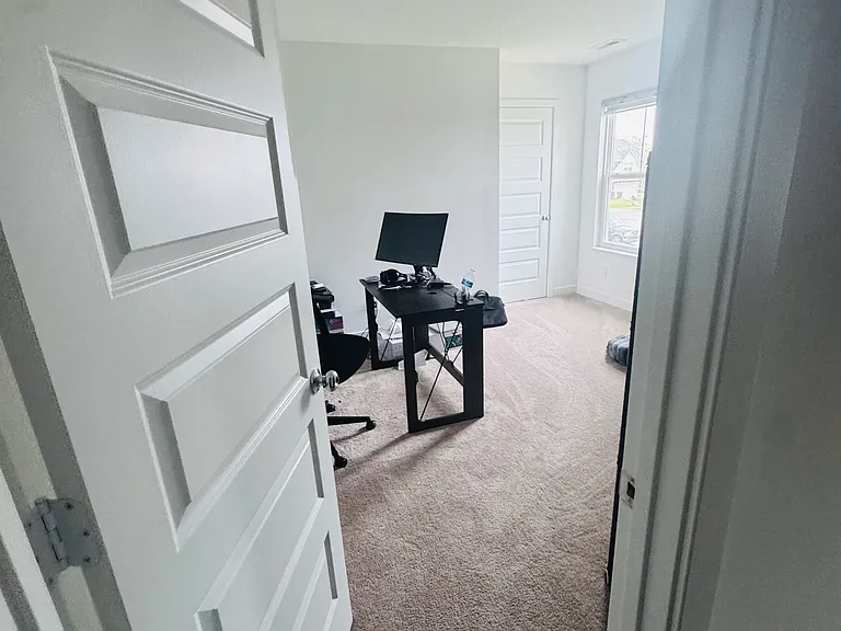 1264 Patens Dr — Photo 4