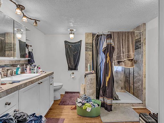 23rd image of 16000 SE Powell Blvd Unit 6