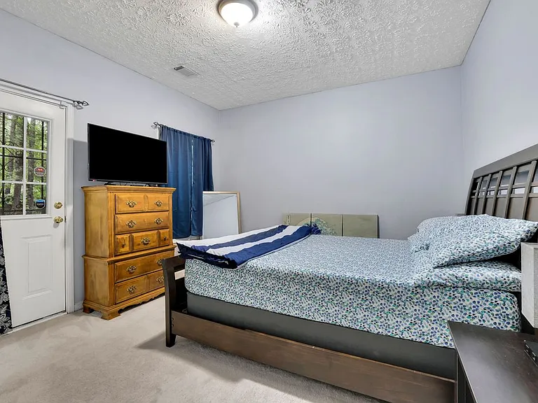 541 Lantern Wood Dr — Photo 7