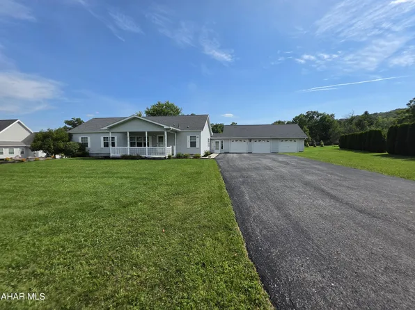 3551 Pierce St, Altoona, PA 16601