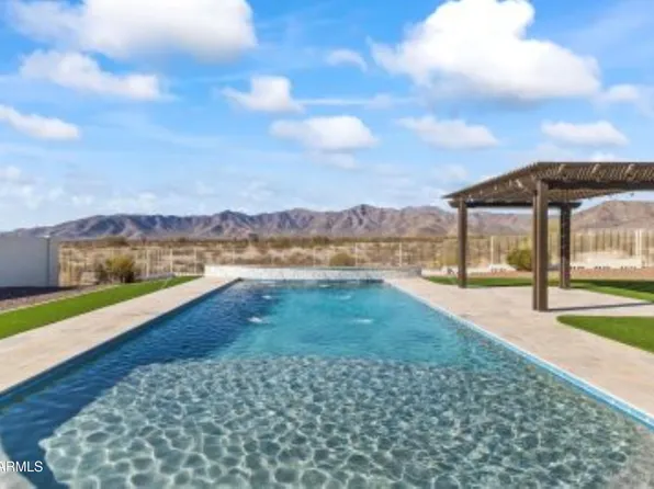 8424 N 194TH Drive, Waddell, AZ 85355