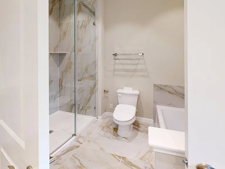 Bathroom with Standing Shower (Phase I Plan 4192-S)