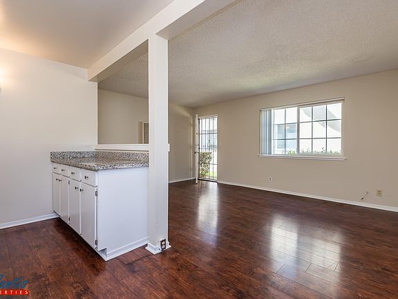 2nd image of 4005 Will Rogers Dr APT 3