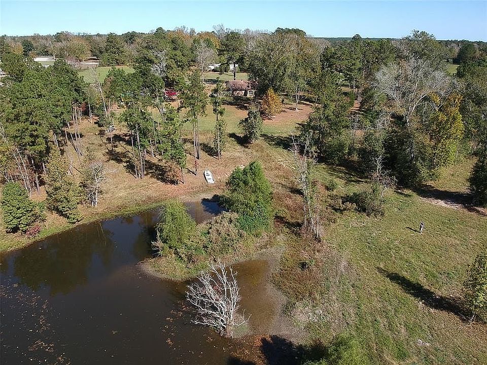 2nd image of 466 Emanuel Rd