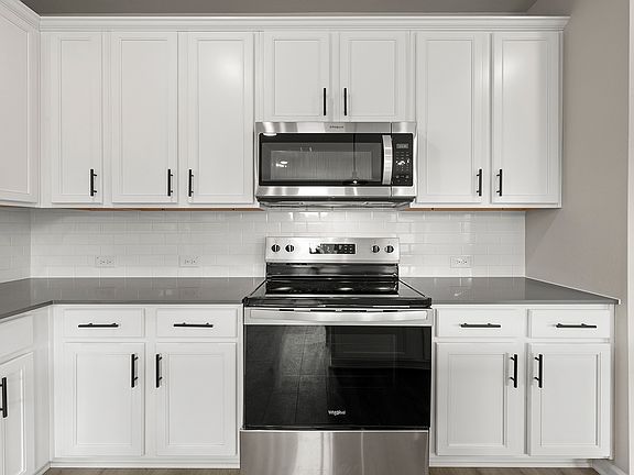 8_09. Montgomery - Kitchen 4