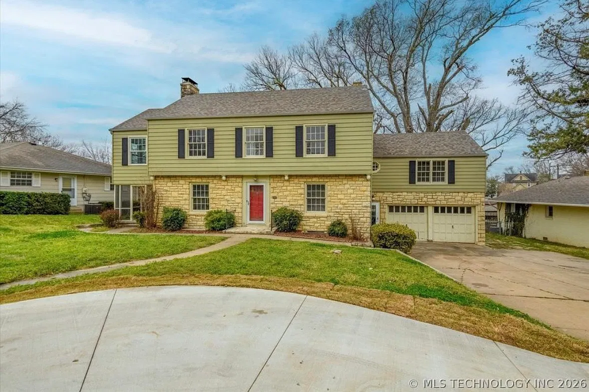 4 bed, 3549 sqft, $2,500 — Photo 1