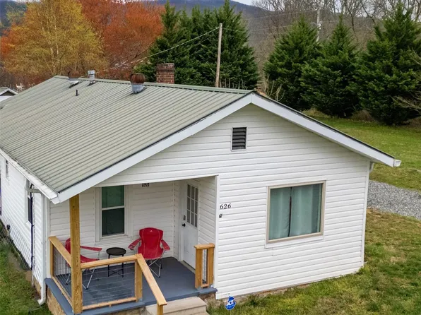 626 Fairview Loop, Hot Springs, NC 28743