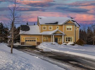 147 Bell Cres W, Charlottetown, PE C1E 1Y8