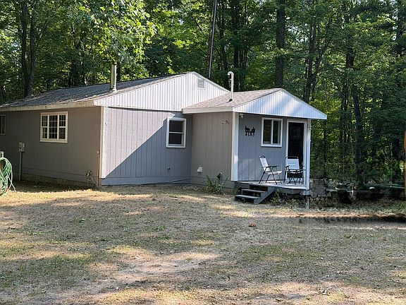 2nd image of 4183 Mary St
