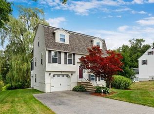 4 Farmers Ln, Billerica, MA 01821