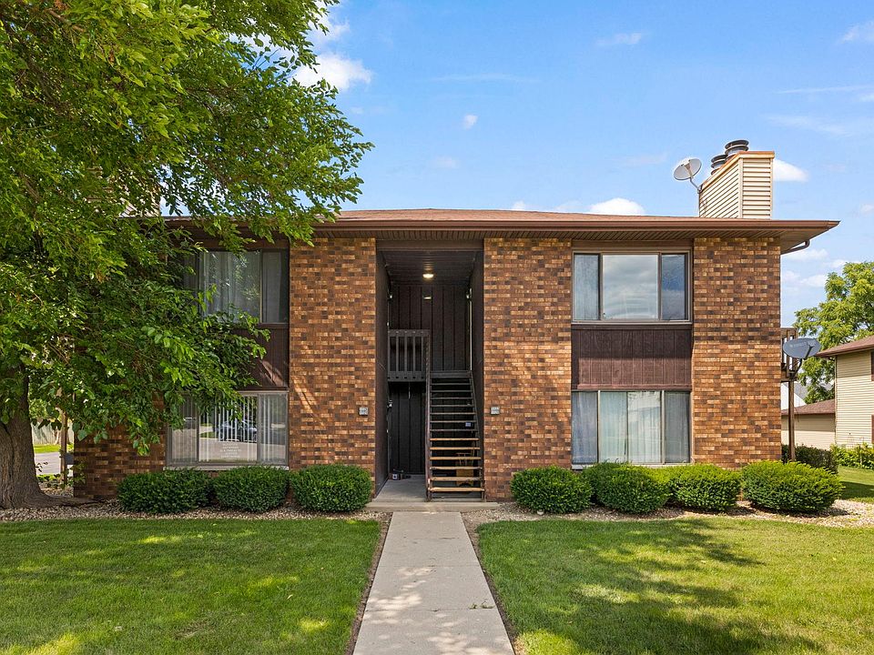 1st image of 1122 Manchester Ct #1