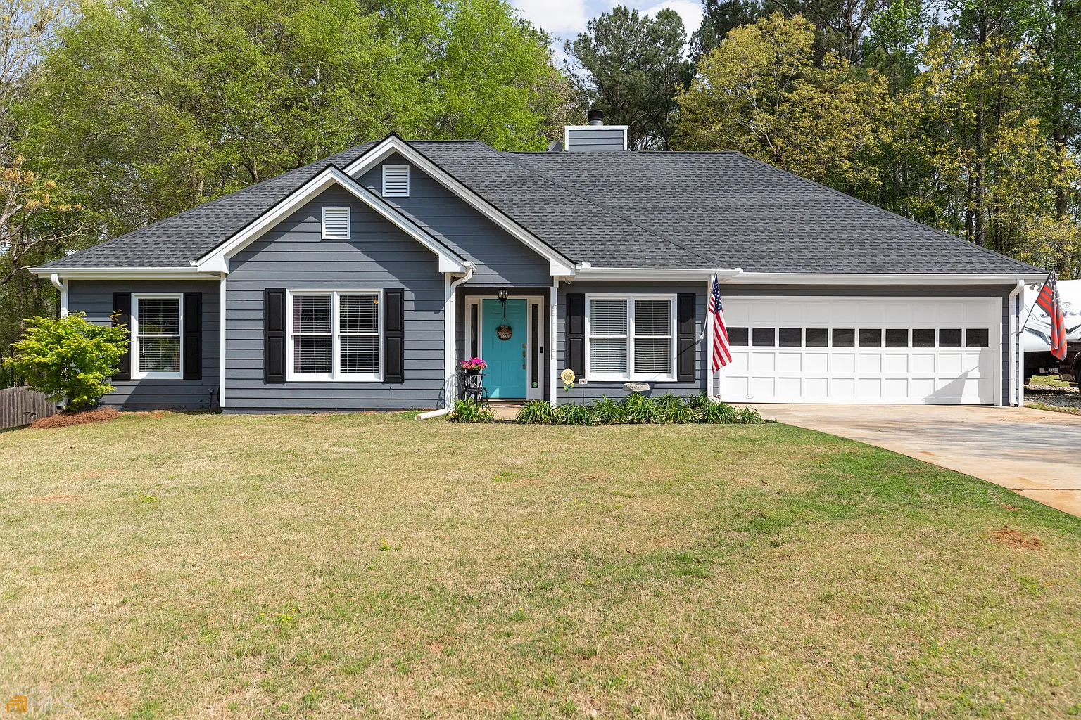 240 Cambridge Way photo 1