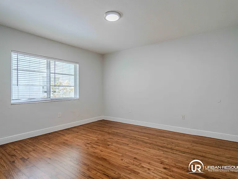 1011 Bay Dr #106 — Photo 21