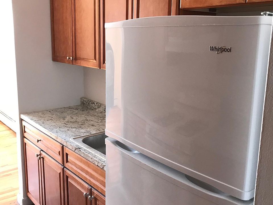 1st image of 85 N Long Beach Ave APT 4P