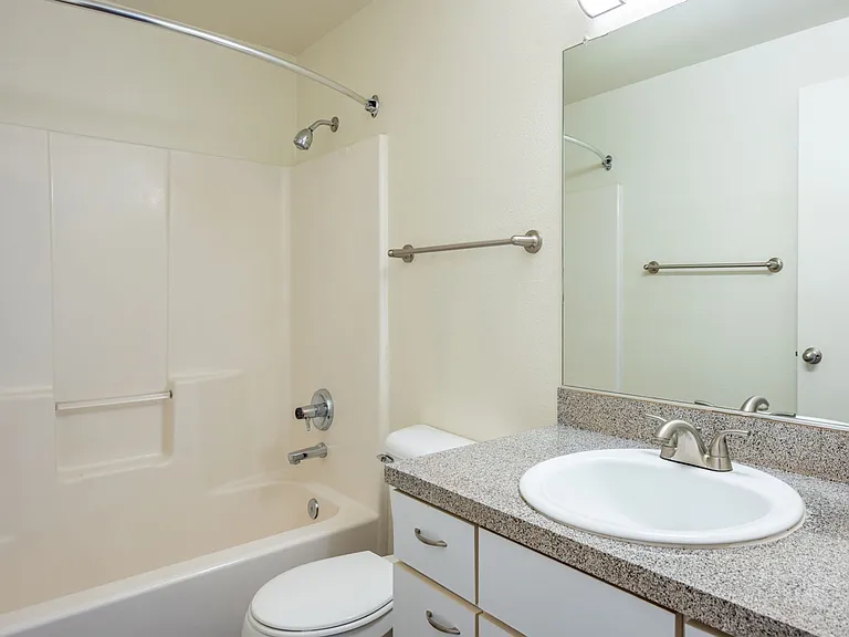 1401 N Springbrook Rd — Photo 10