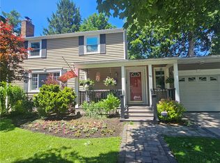 50 Greenview Dr, Rochester, NY 14620