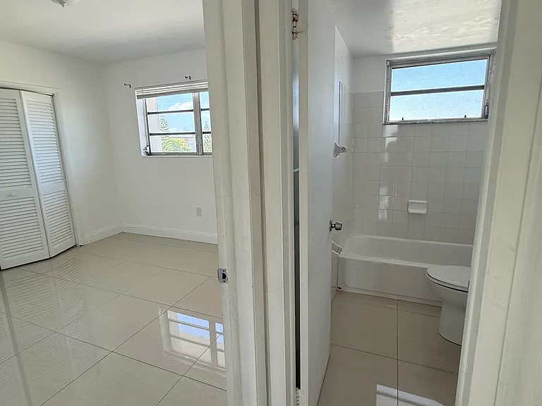 4410 W Flagler St — Photo 6