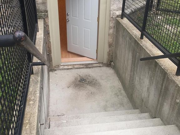 2nd image of 6551 S Ingleside Ave #Gs