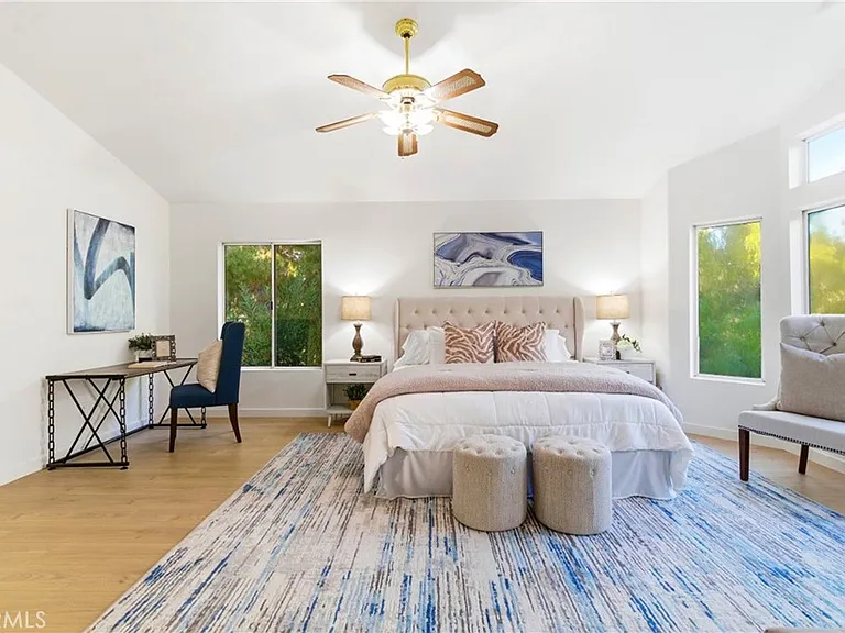 28360 Easton Ln — Photo 38