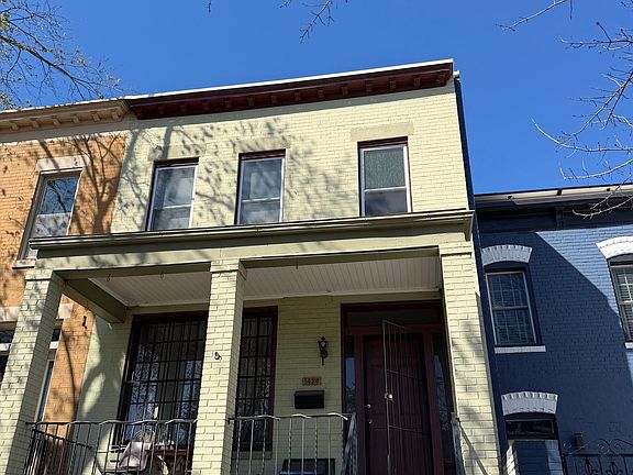 3rd image of 1428 G St SE