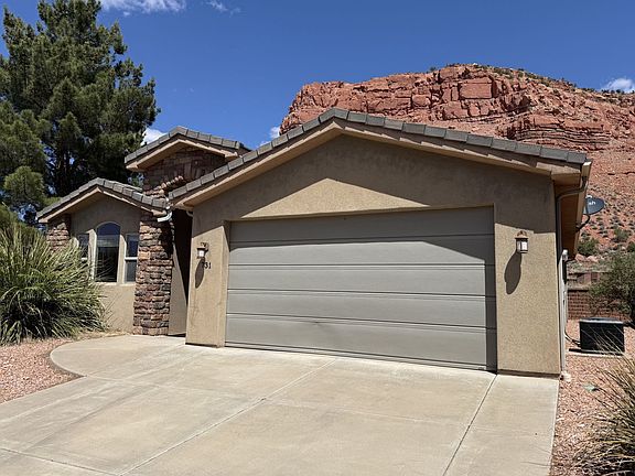 3rd image of 731 E Sage Trl