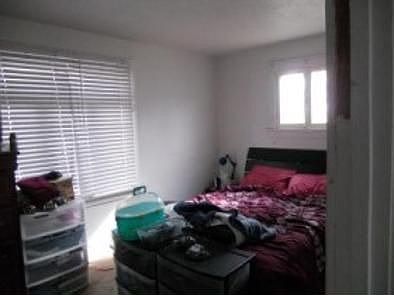 5th image of 73 W Stratford Ave