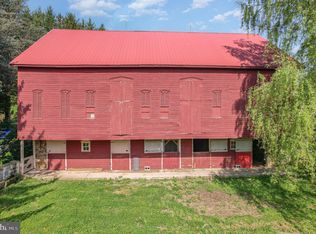 551 Hobart Rd, Hanover, PA 17331