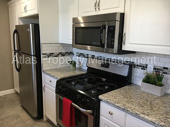 2nd image of 1119 S Newport Ave