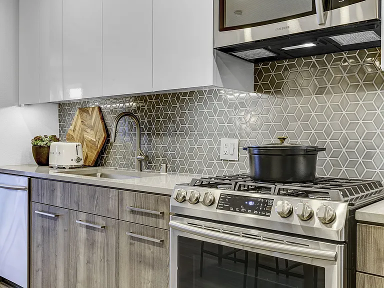 2270 W El Camino Real — Photo 3