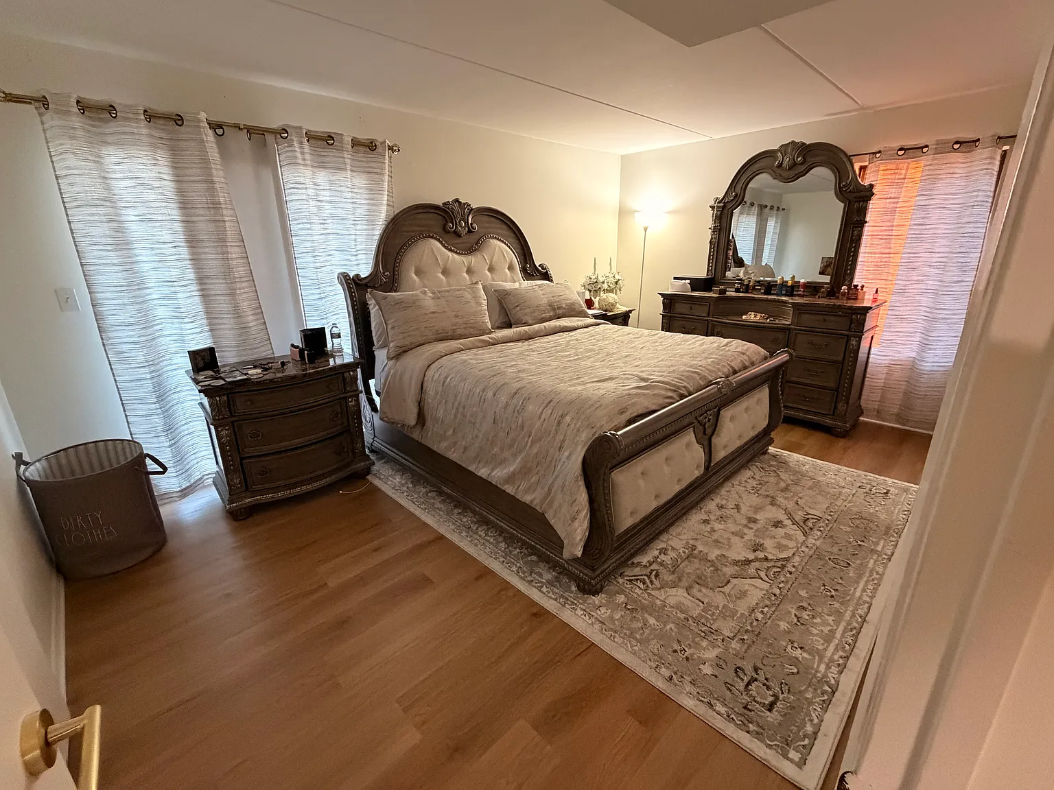 2 bed, 1100 sqft, $2,000 — Photo 2