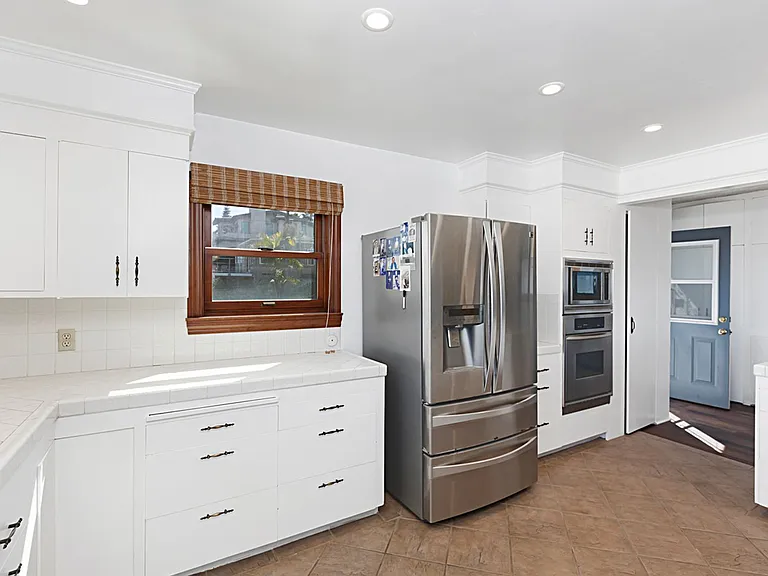 4495 Brighton Ave — Photo 19
