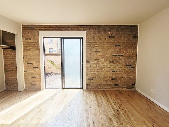 4th image of 856 W Lill Ave APT 2