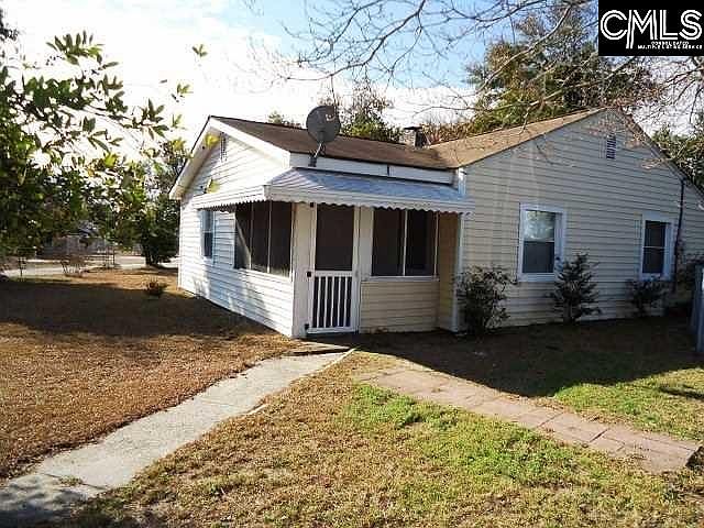 1st image of 3703 Hoyt St