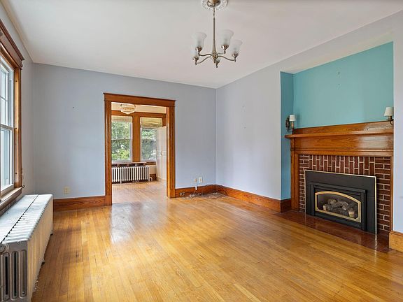 4th image of 21 Belfort Street