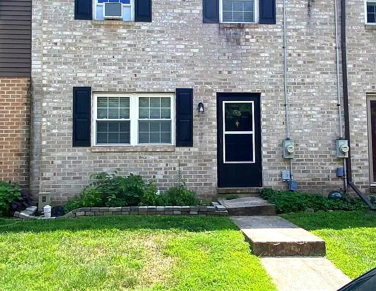 53 Game Farm Rd — Photo 1