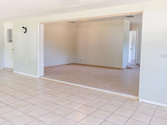 4th image of 6701 Tamarind Cir