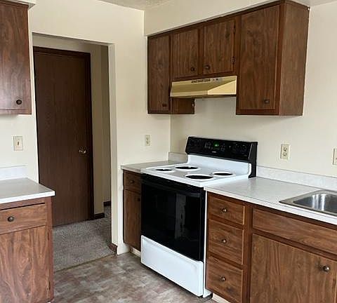 3rd image of 7397 Bonnie Pl #1