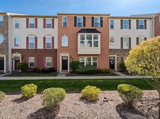 404 Pointe View Dr, Mars, PA 16046